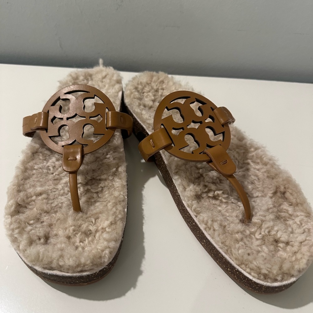 NEW, NEVER WORN Tory Burch Miller Cloud Shearling